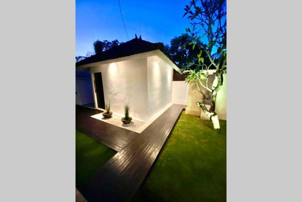 Villa Lola Seminyak  Exterior photo